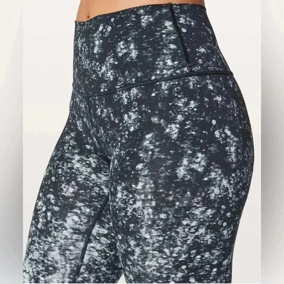 Lululemon Wunder Under Hi-Rise Tight *Nulux 28” inseam size 6 - Picture 2 of 8